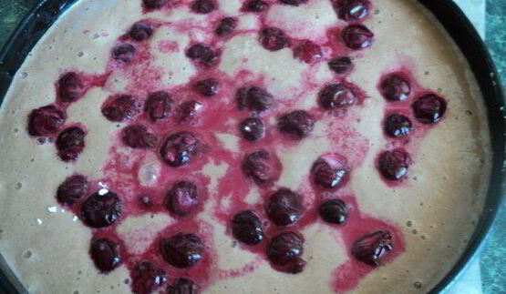 шоколадный манник с вишней