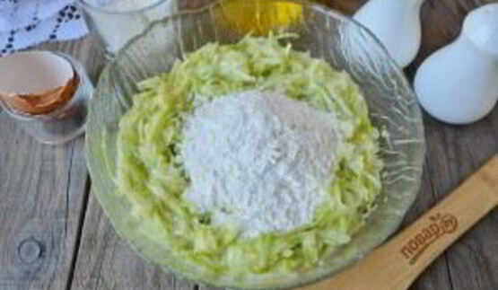 быстрые оладьи из кабачков