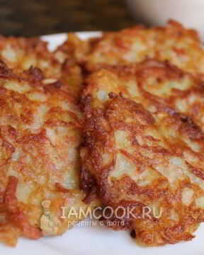 Кабачковые оладьи с колбасой