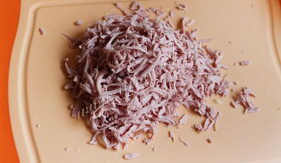 кабачковые оладьи с колбасой