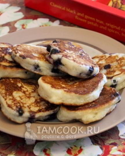 Рецепт оладий без яиц с ягодами