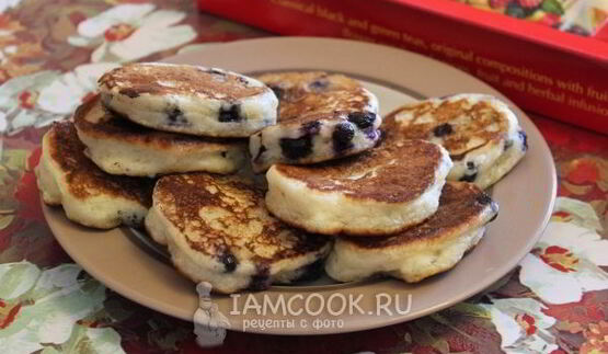 оладьи без яиц с ягодами