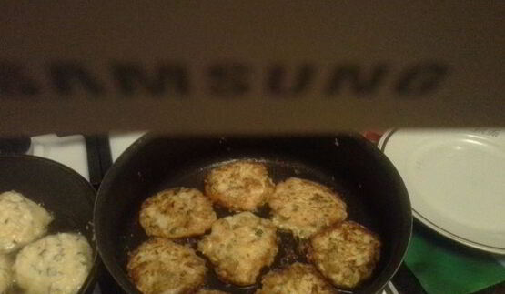 оладьи из кабачков с сыром и петрушкой