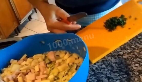 оладьи из кабачков с сыром и ветчиной