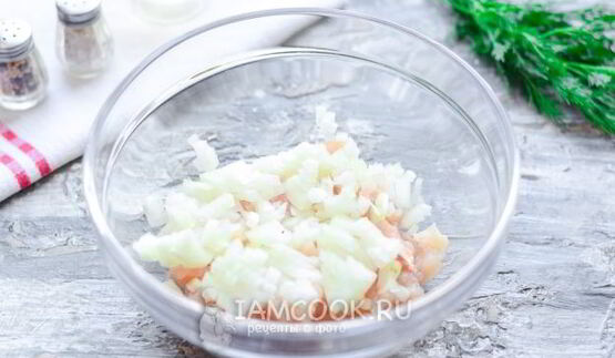 оладьи из куриной грудки с майонезом