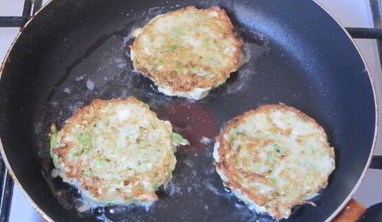 оладьи капустные