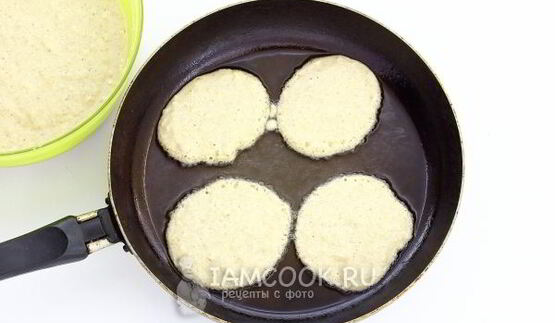 постные банановые оладьи