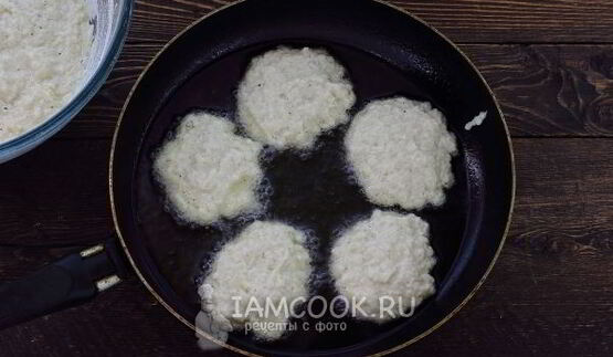 постные капустные оладьи