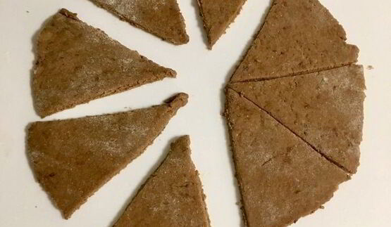 дважды малиновое печенье с персиком