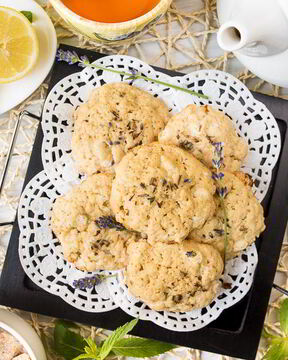 Лавандовое печенье с белым шоколадом