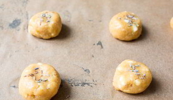 лавандовое печенье с белым шоколадом