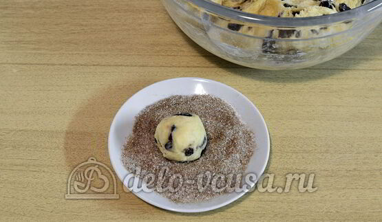 печенье с корицей и изюмом