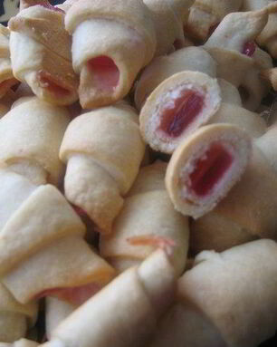 Рассыпчатые рогалики Вкус детства на сметанно-дрожжевом тесте