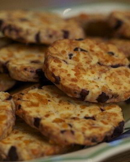 Рецепт сырного печенья с маслинами