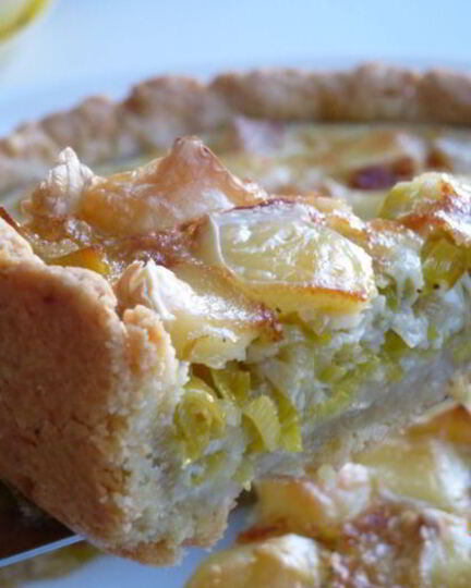 Рецепт киша с луком-пореем и сыром камамбер