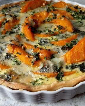 Киш с тыквой и сыром рокфор