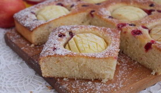 манный пирог с яблоками