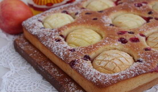 манный пирог с яблоками