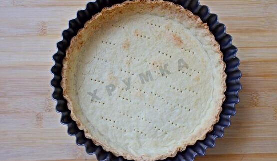 песочный пирог с клубникой