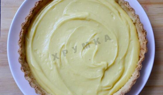 песочный пирог с клубникой