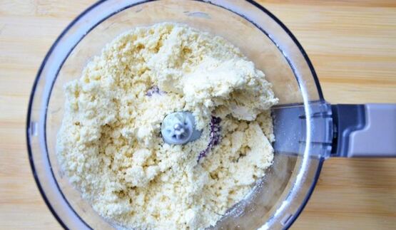 песочный пирог с клубникой