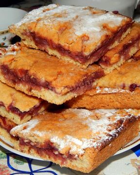 Песочный пирог с повидлом