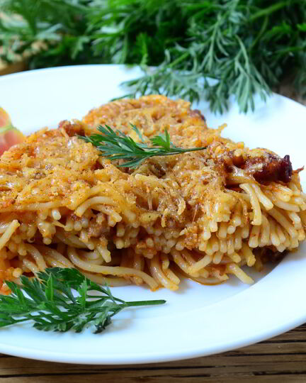 Рецепт пирога из спагетти болоньезе