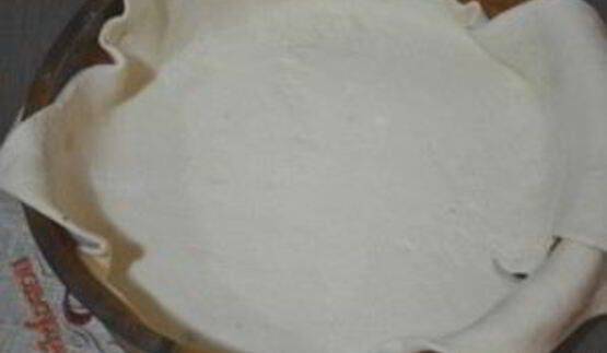 пирог мясной из слоеного теста