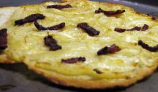 пирог с беконом и луком