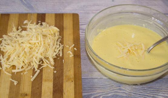 пирог с грибами и сыром