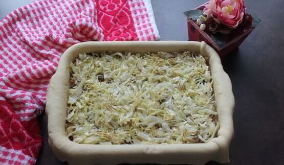 пирог с мясным бульоном