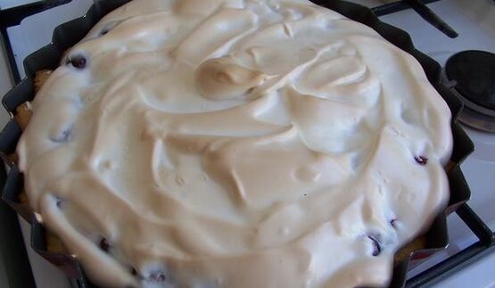 пирог с вишней