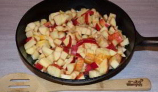 слоеный яблочный пирог