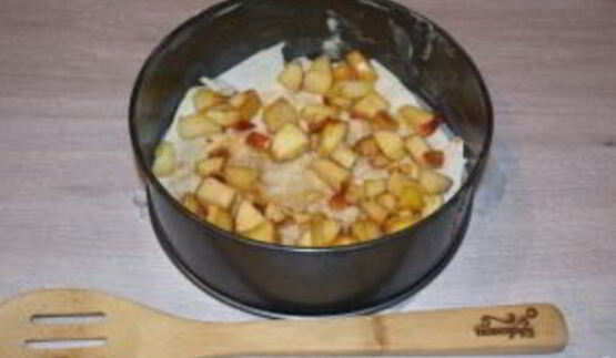 слоеный яблочный пирог