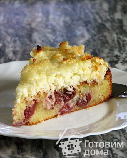 Рецепт вишневого пирога с кокосовой глазурью