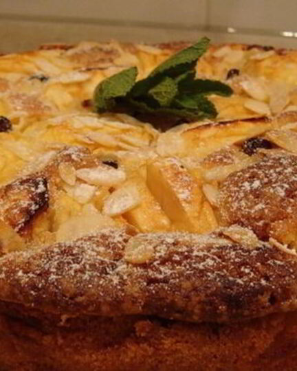 Рецепт яблочного пирога с изюмом по-немецки