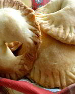 Легкие пирожки с курицей и сыром