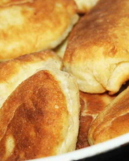 Рецепт пирожков с картошкой и жареным лучком