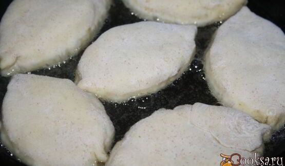 пирожки с картошкой и жареным лучком