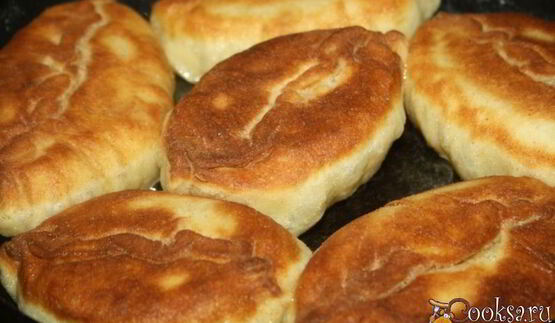 пирожки с картошкой и жареным лучком