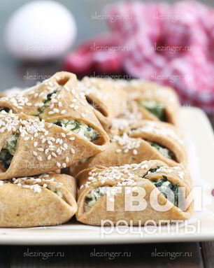 Пирожки со шпинатом, творогом и сыром