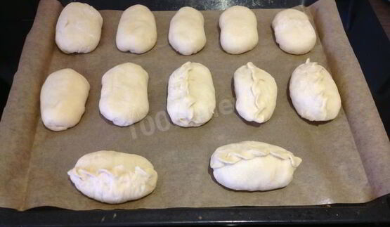 сладкие пушистые дрожжевые пирожки с начинкой из моркови