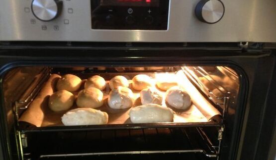 сладкие пушистые дрожжевые пирожки с начинкой из моркови