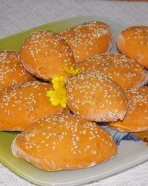 Томатные пирожки