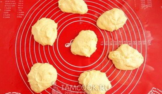 жареные пирожки с повидлом