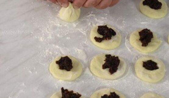 финиковые пирожные