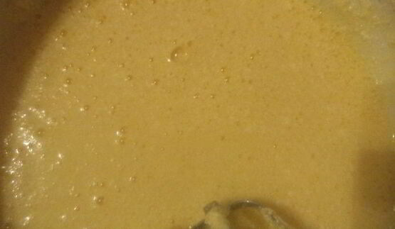 маковые пирожные с шоколадно-медовой глазурью