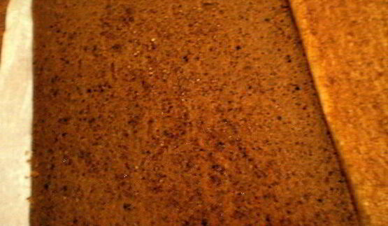 муссовое пирожное с персиком и смородиной