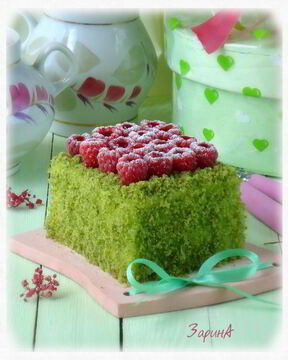 Пирожное Шпинат-малина