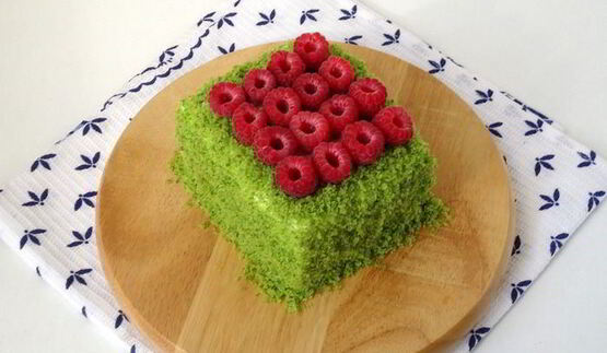 пирожное шпинат-малина